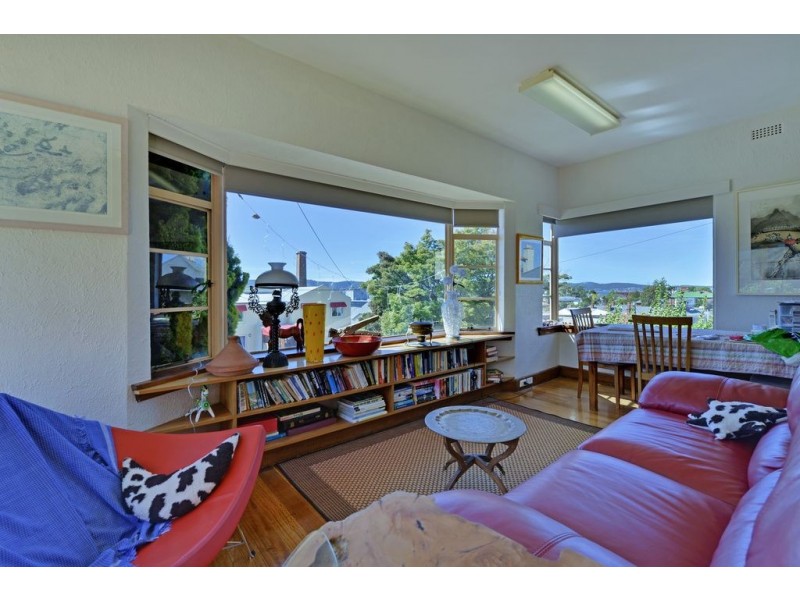 110 Hampden Road, Battery Point TAS 7004