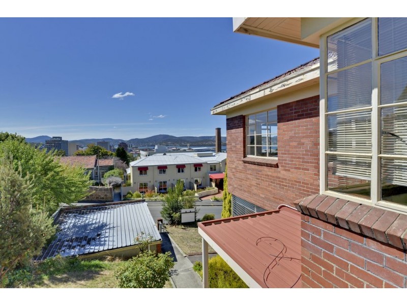 110 Hampden Road, Battery Point TAS 7004