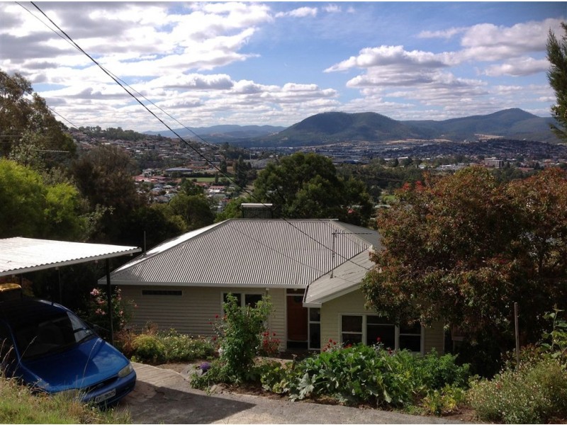 11 Rosehill Crescent, Lenah Valley TAS 7008