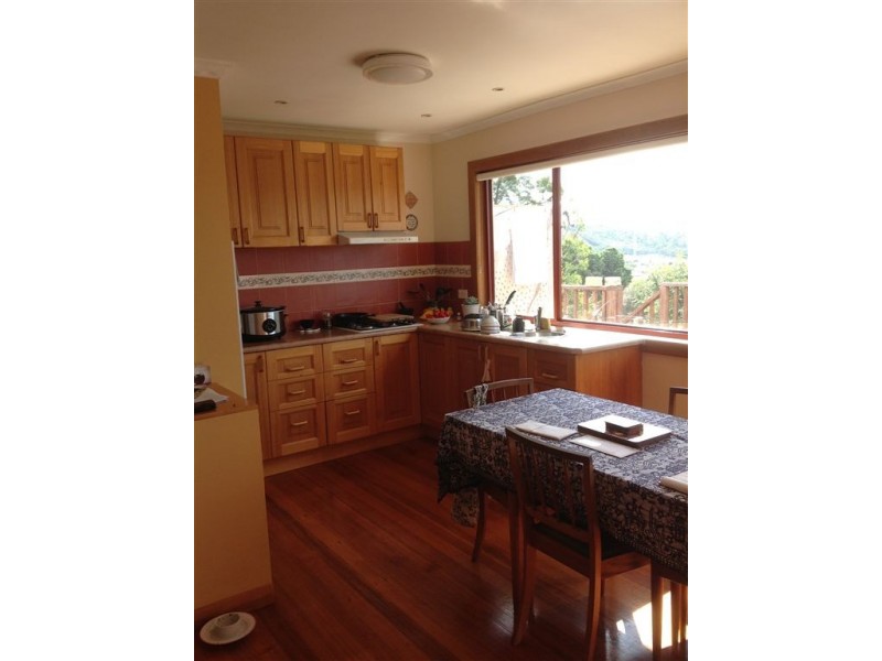 11 Rosehill Crescent, Lenah Valley TAS 7008