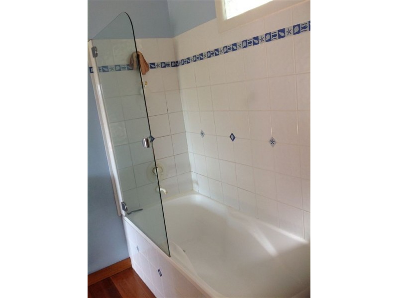 11 Rosehill Crescent, Lenah Valley TAS 7008