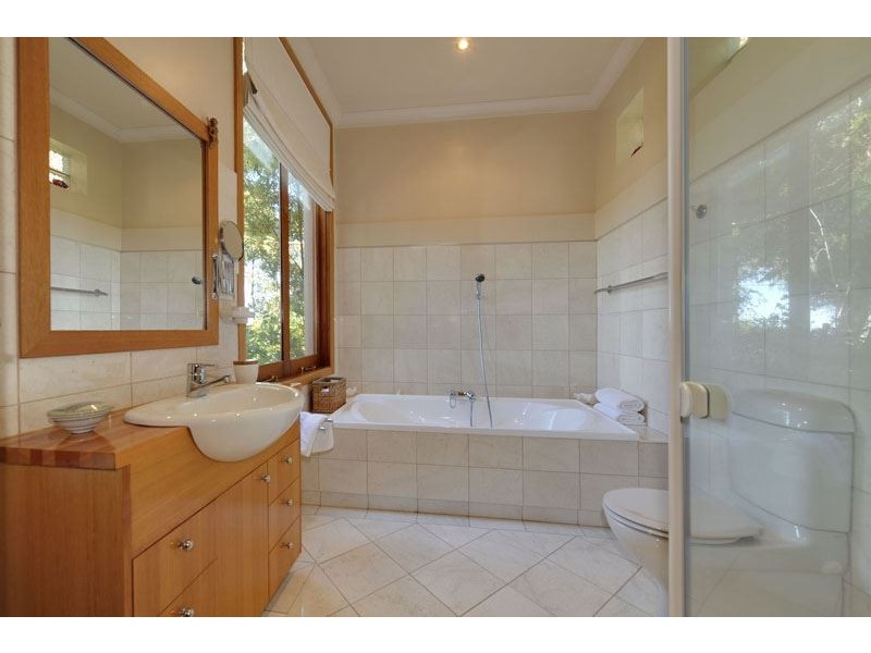 226 Channel Highway, Taroona TAS 7053