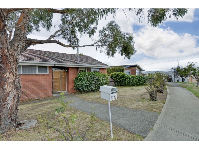 21 Sonning Crescent, Sandy Bay TAS 7005