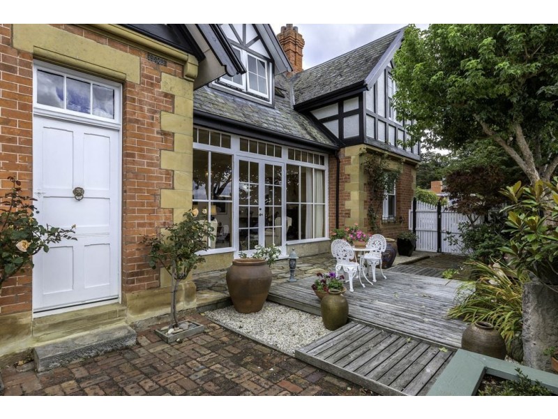 6 Morris Avenue, Taroona TAS 7053