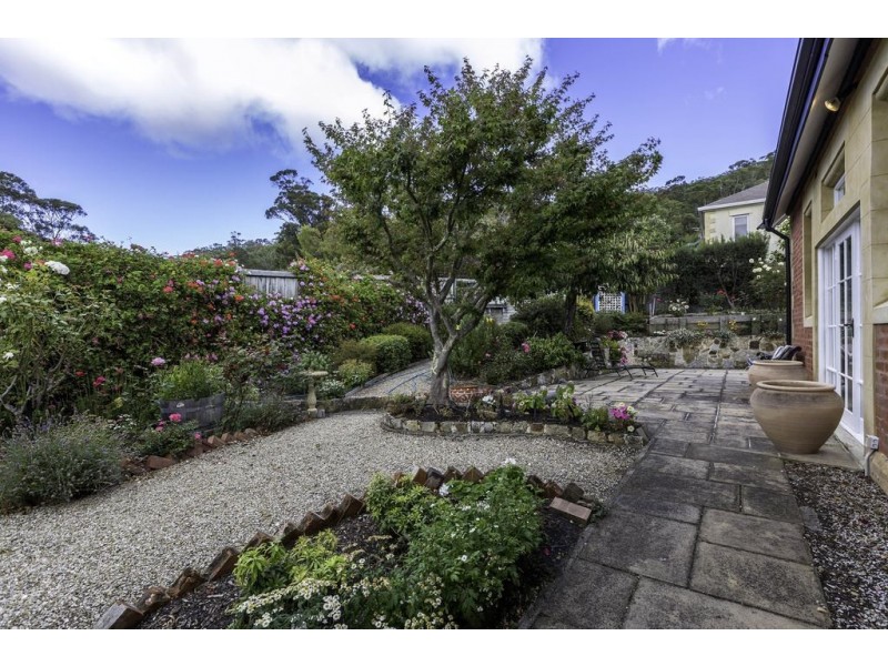 6 Morris Avenue, Taroona TAS 7053