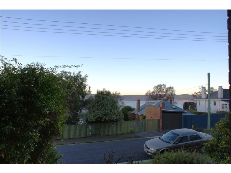 1/10 Braddon Avenue, Sandy Bay TAS 7005