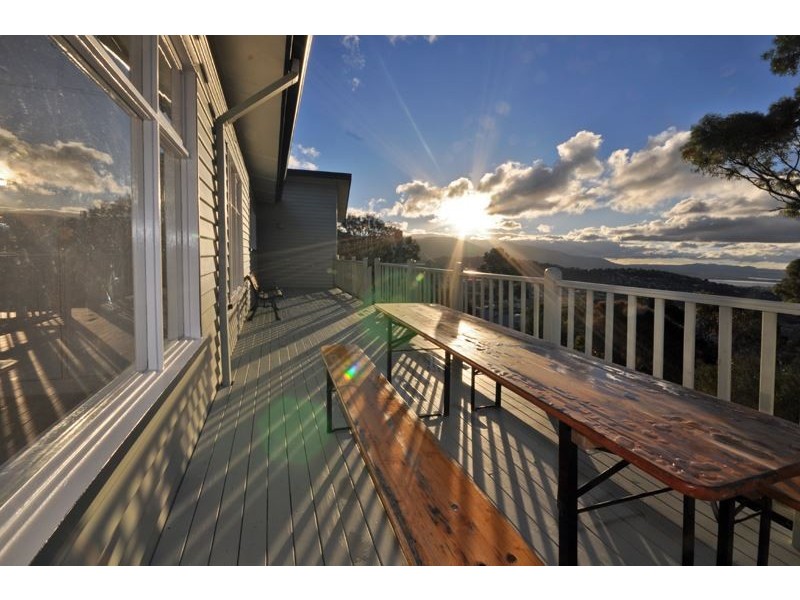 32 Darling Parade, Mount Stuart TAS 7000