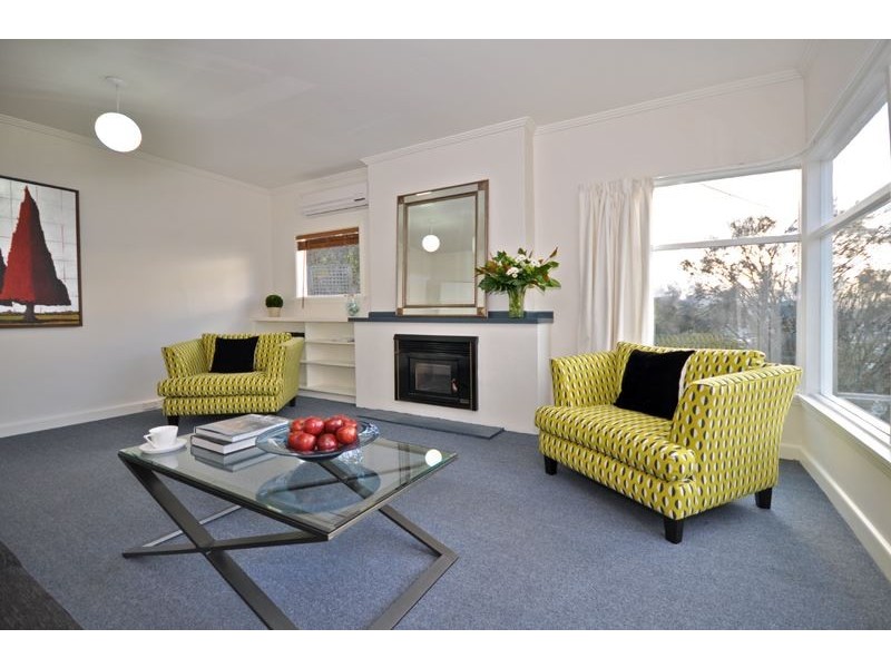 32 Darling Parade, Mount Stuart TAS 7000
