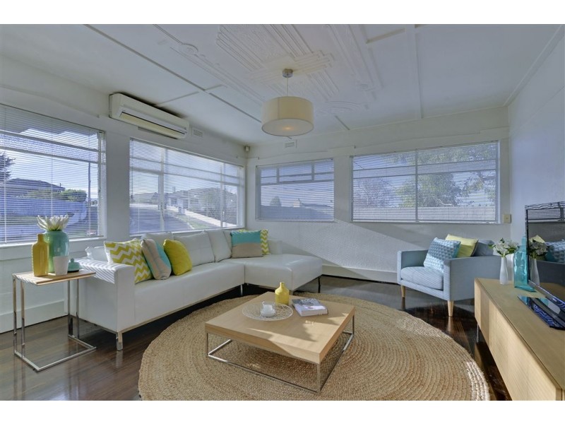 4 Lallaby road, Lutana TAS 7009