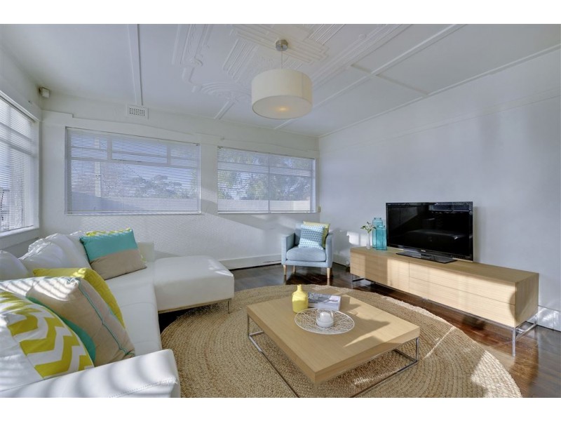 4 Lallaby road, Lutana TAS 7009