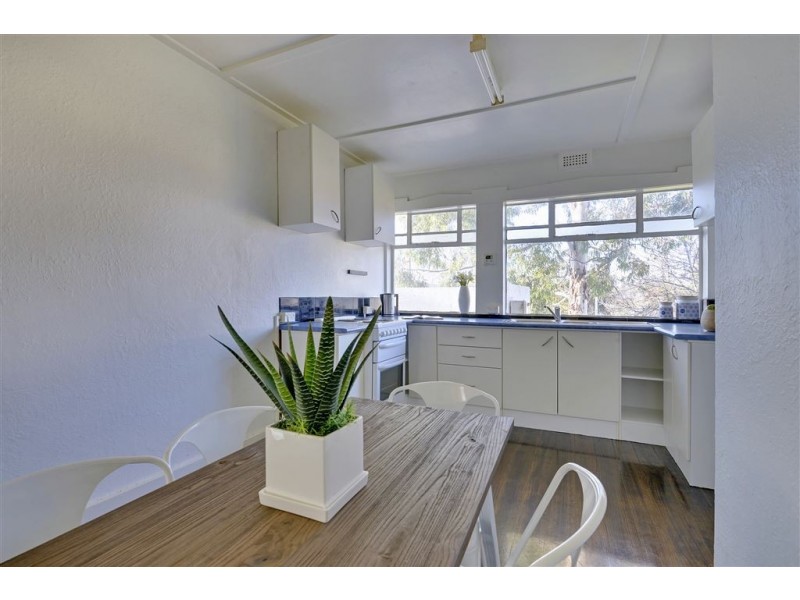 4 Lallaby road, Lutana TAS 7009