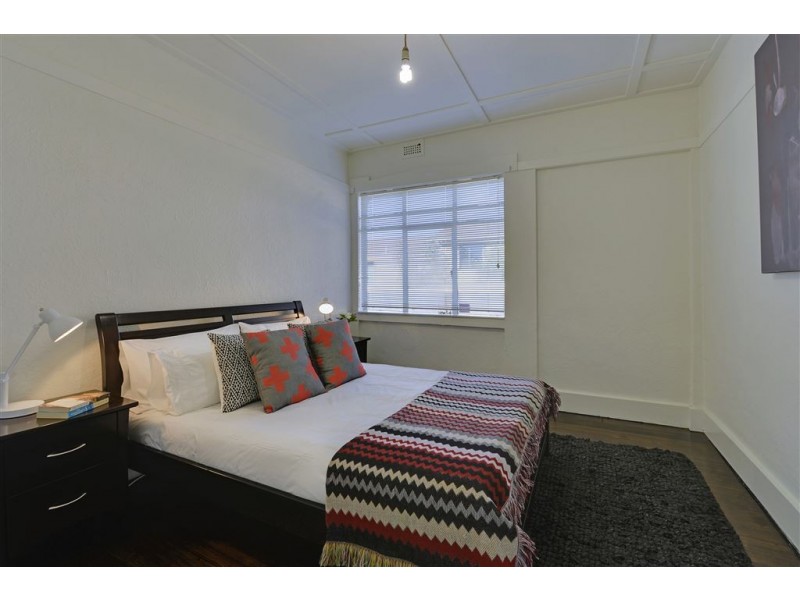 4 Lallaby road, Lutana TAS 7009