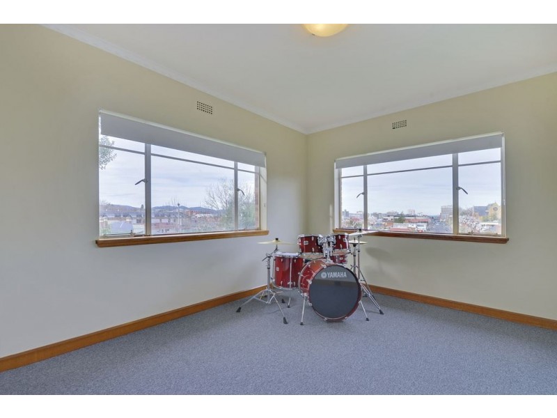 2 Devonshire Square, West Hobart TAS 7000