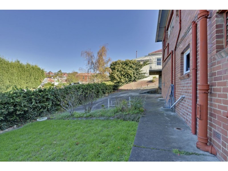 2 Devonshire Square, West Hobart TAS 7000