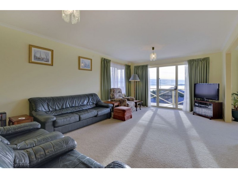 5 Pindos Drive, Tranmere TAS 7018