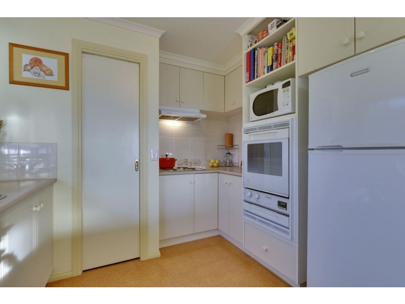 5 Pindos Drive, Tranmere TAS 7018