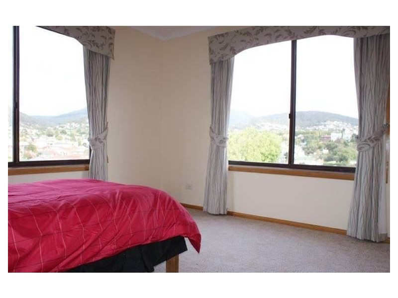 5/30 Bath Street, Battery Point TAS 7004