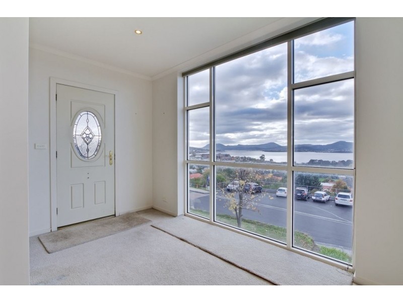 38 Coolabah Road, Sandy Bay TAS 7005