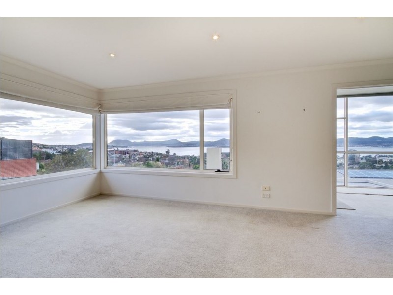 38 Coolabah Road, Sandy Bay TAS 7005