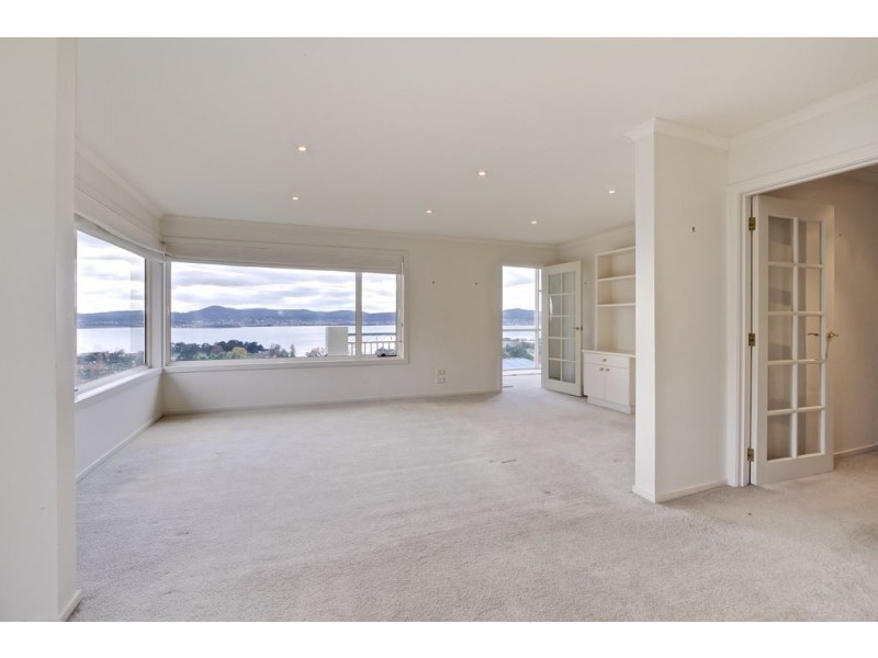 38 Coolabah Road, Sandy Bay TAS 7005