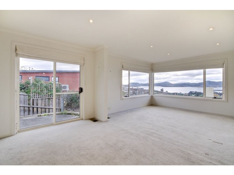38 Coolabah Road, Sandy Bay TAS 7005