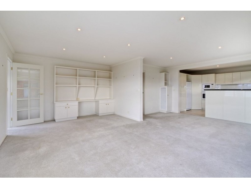 38 Coolabah Road, Sandy Bay TAS 7005