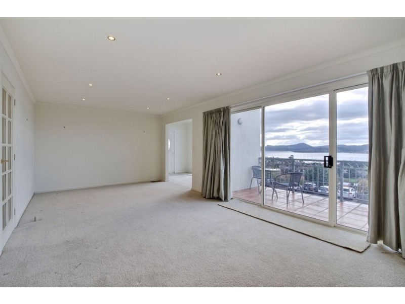 38 Coolabah Road, Sandy Bay TAS 7005