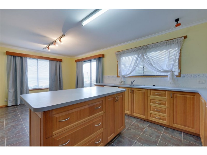 14 Bareena Road, Taroona TAS 7053