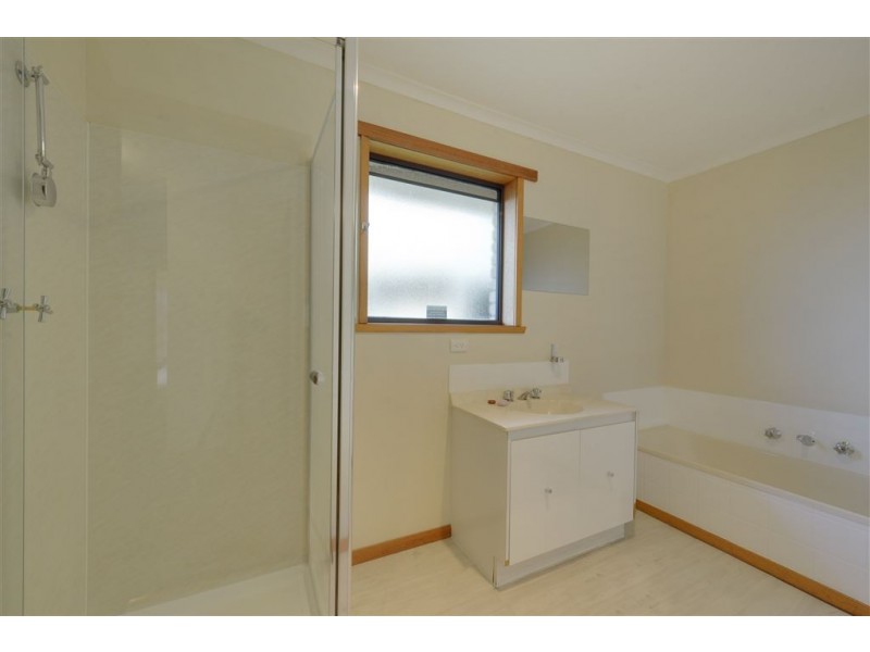 14 Bareena Road, Taroona TAS 7053