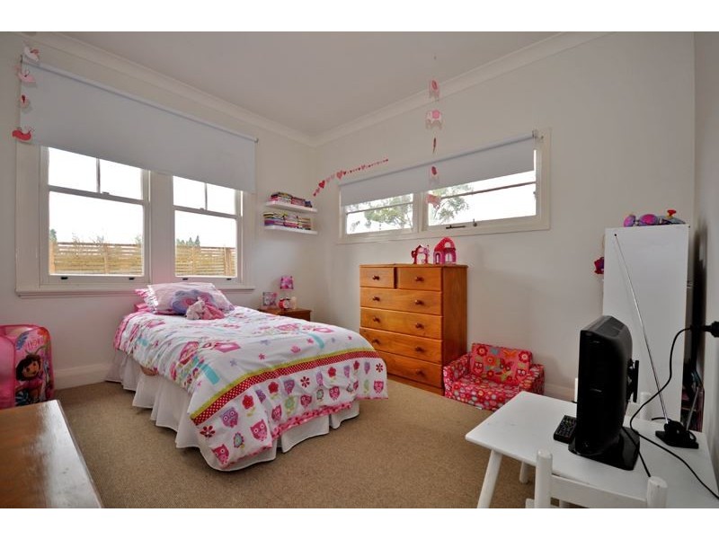 11 Gant Street, Lenah Valley TAS 7008