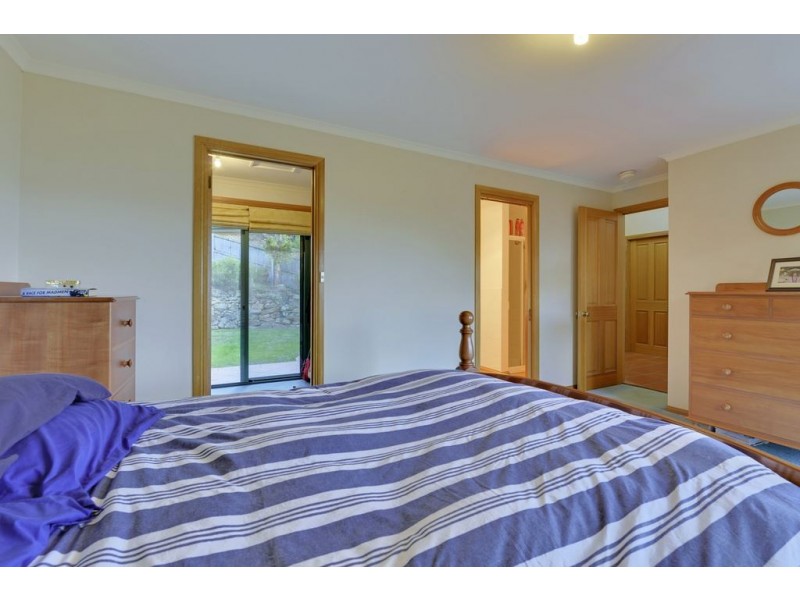 55 Coolamon Road, Taroona TAS 7053