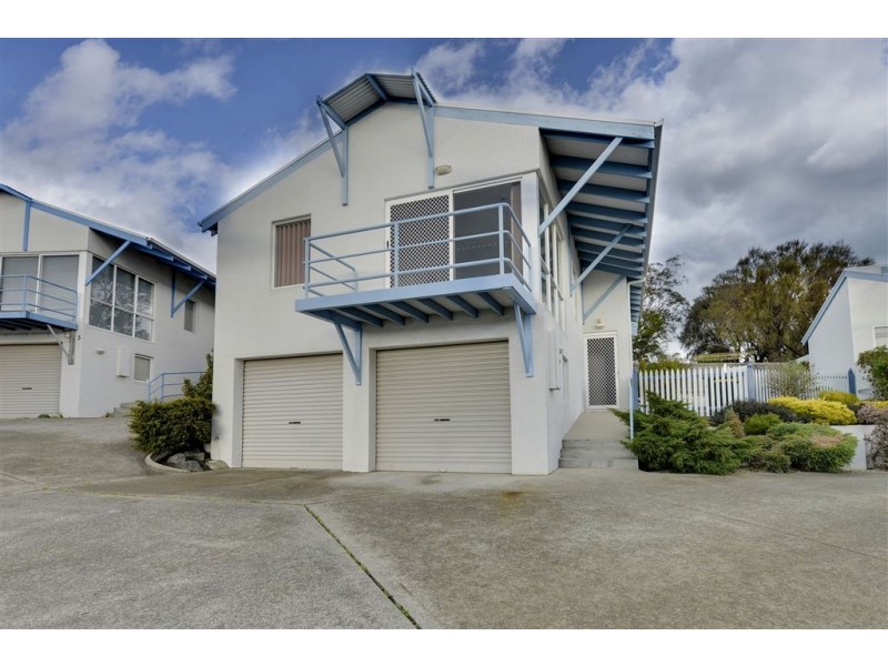 4/3 Cyrus Court, Rose Bay TAS 7015