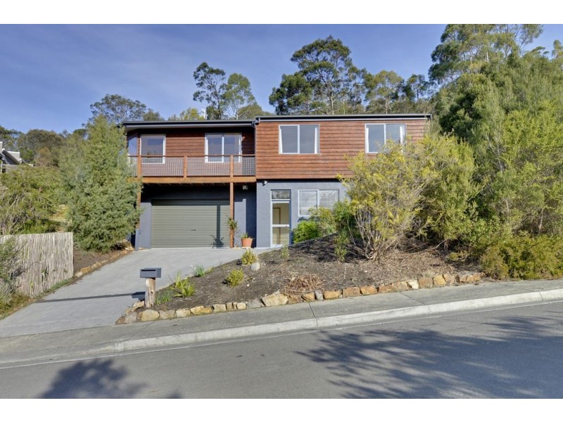 10 Atunga Street, Taroona TAS 7053