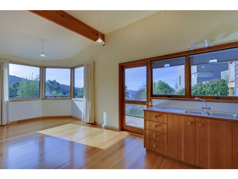 10 Atunga Street, Taroona TAS 7053