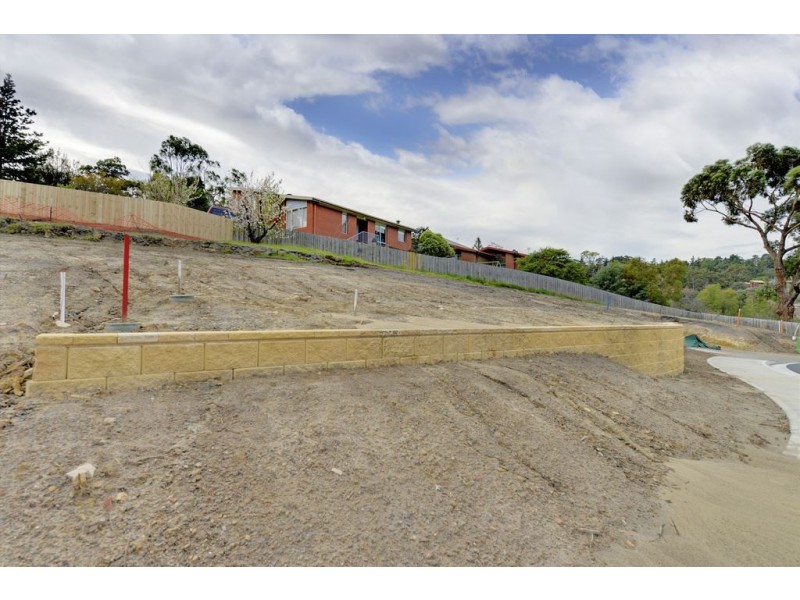 6/163 Gordons Hill Road, Lindisfarne TAS 7015