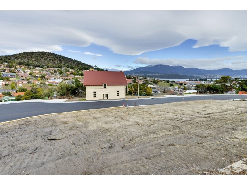 6/163 Gordons Hill Road, Lindisfarne TAS 7015