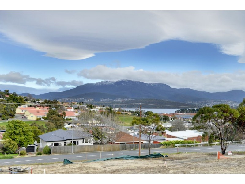 5/163 Gordons Hill Road, Lindisfarne TAS 7015