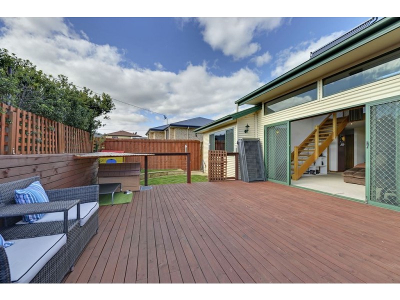 17D Amundsen Crescent, Warrane TAS 7018