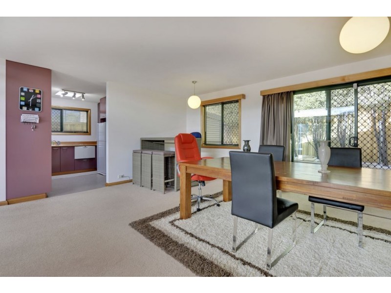 17D Amundsen Crescent, Warrane TAS 7018
