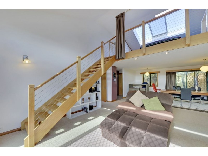 17D Amundsen Crescent, Warrane TAS 7018