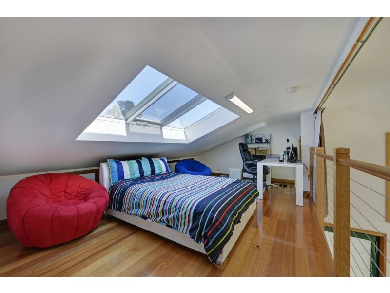 17D Amundsen Crescent, Warrane TAS 7018
