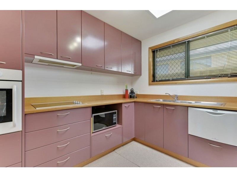 17D Amundsen Crescent, Warrane TAS 7018