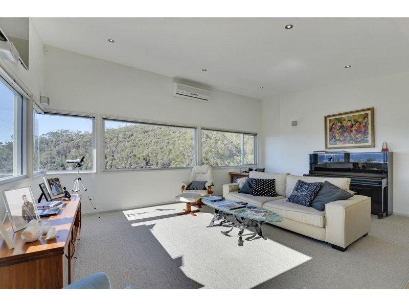 2/31 Gardenia Grove, Sandy Bay TAS 7005