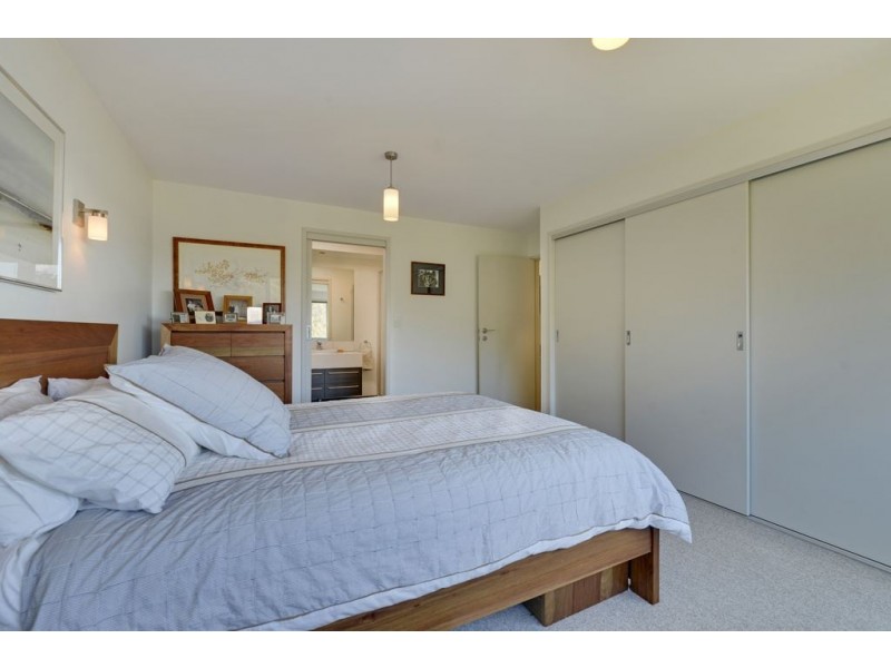 2/31 Gardenia Grove, Sandy Bay TAS 7005
