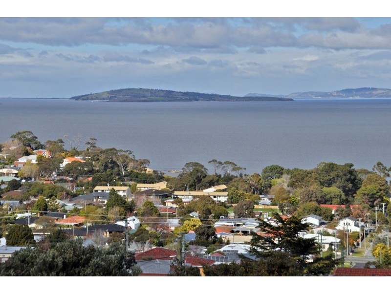 36 River Street, Bellerive TAS 7018