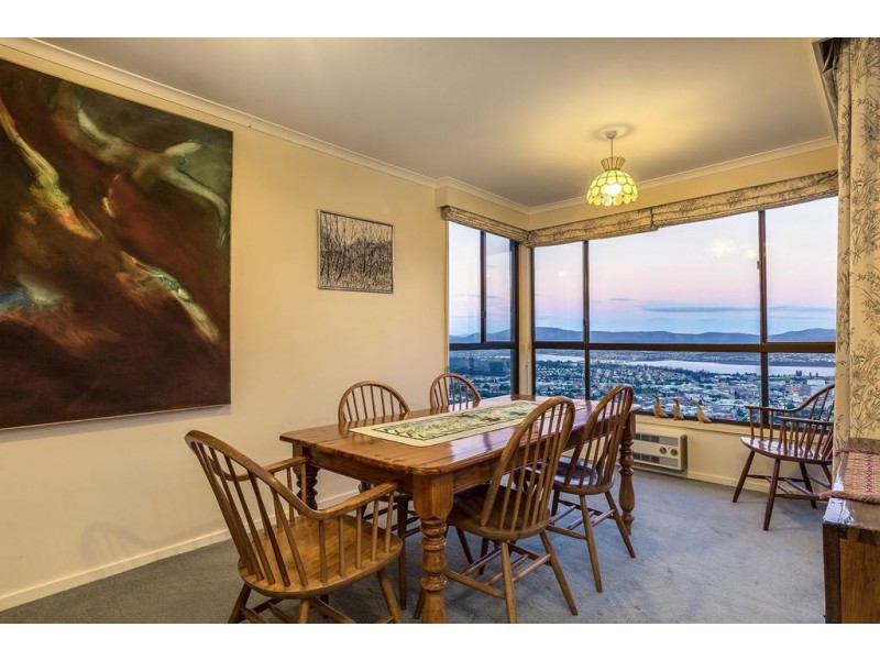 11 Sheldon Place, West Hobart TAS 7000