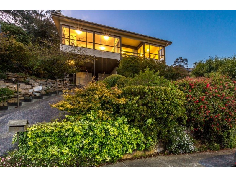 11 Sheldon Place, West Hobart TAS 7000