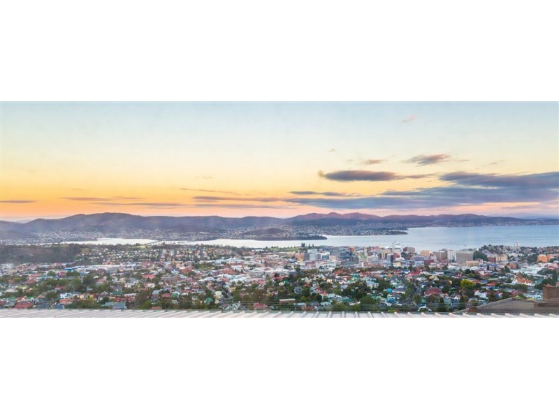 11 Sheldon Place, West Hobart TAS 7000