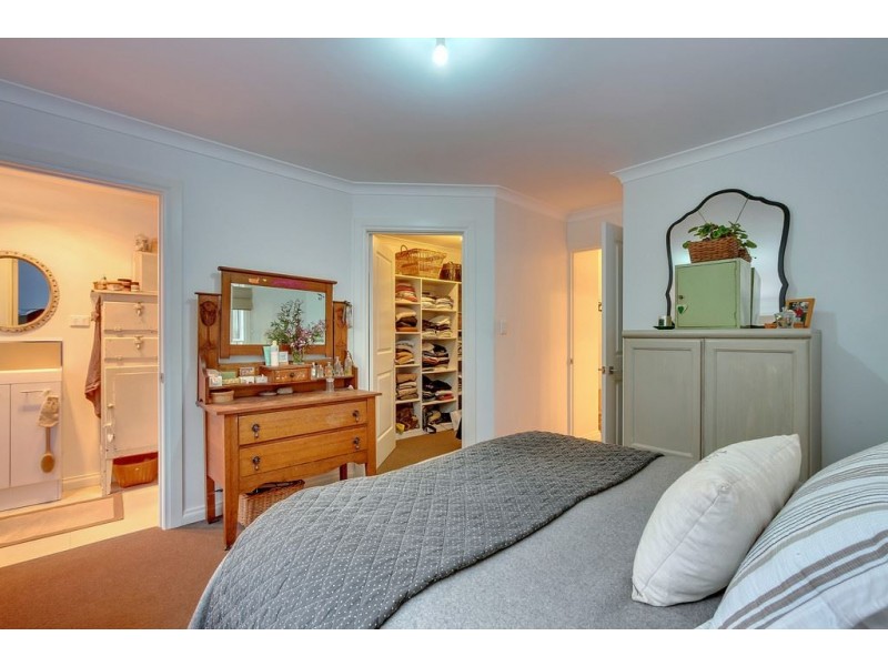 33 Proctors Road, Dynnyrne TAS 7005