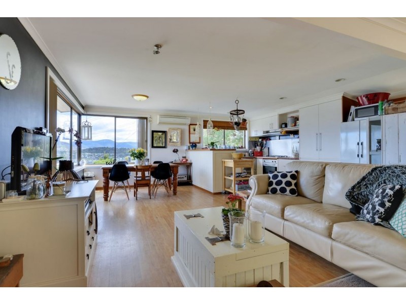 65 Beach Street, Bellerive TAS 7018